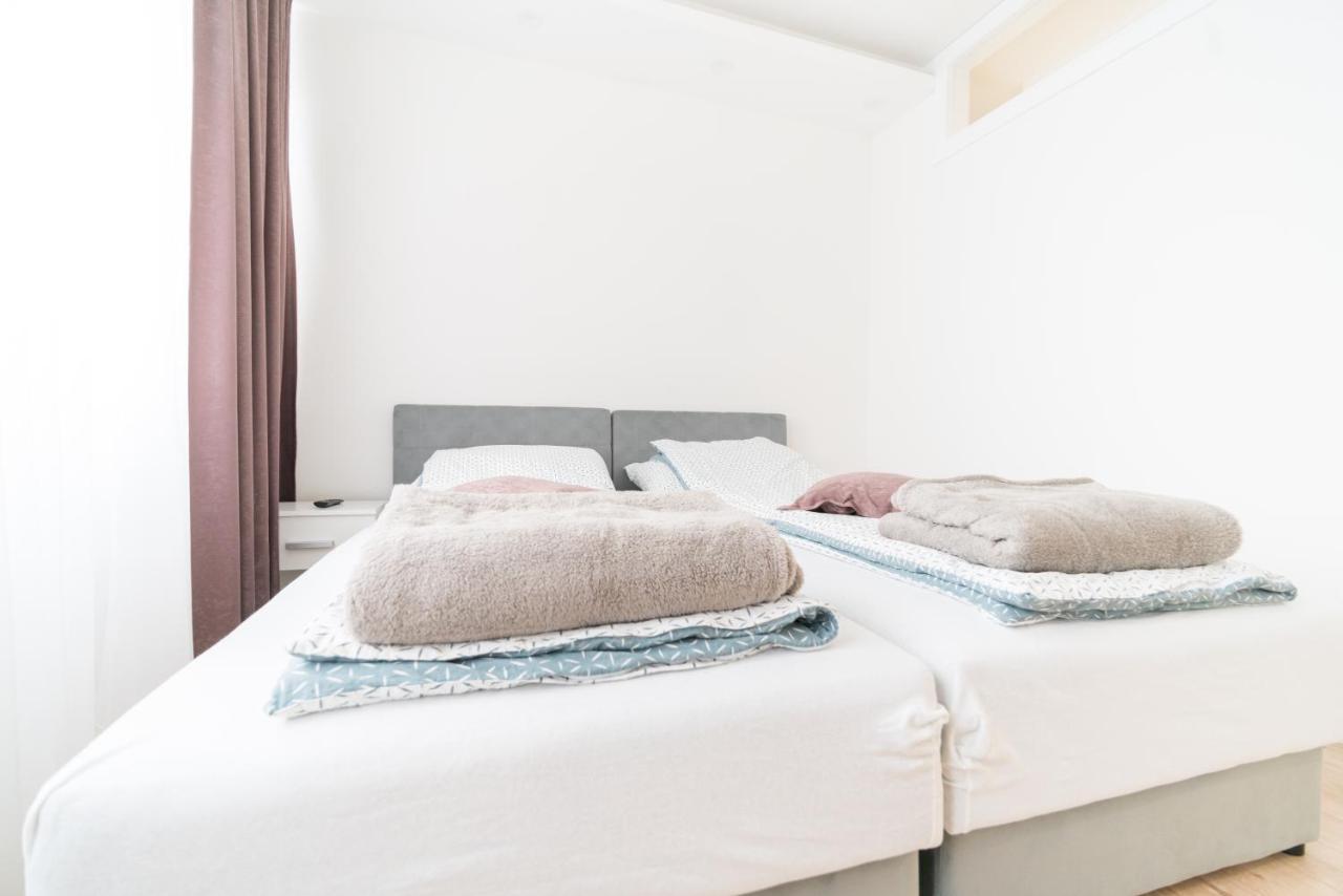 Apartman Skenderija 塞拉耶佛 外观 照片